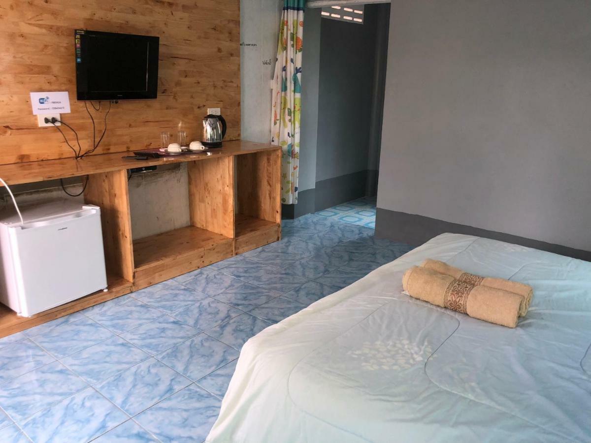 Apartamento Poopreaw Koh Larn Exterior foto